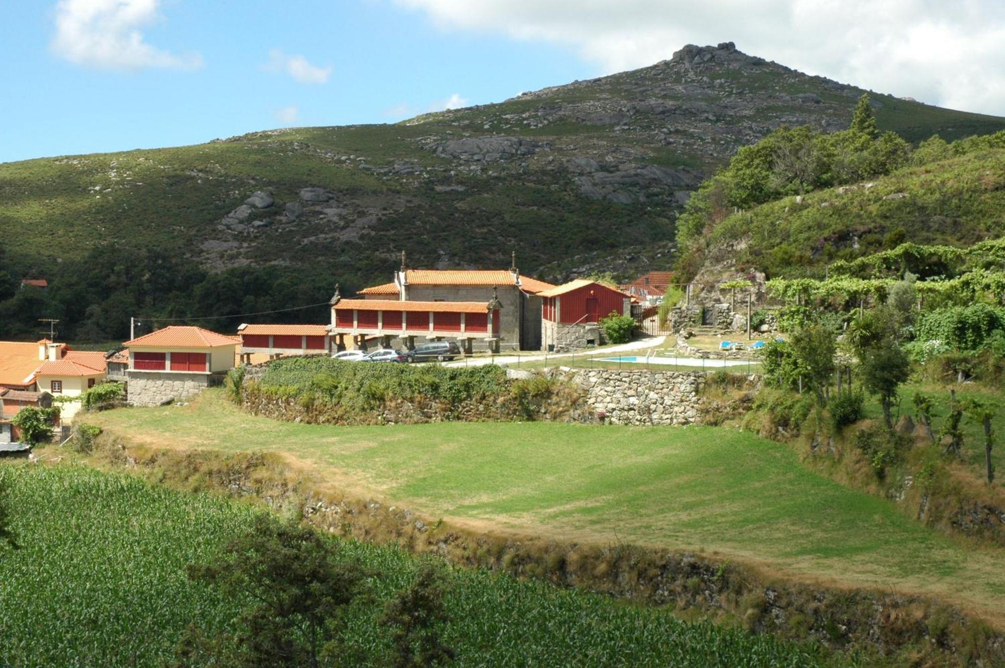 Casa De Campo Monte Abades Terras de Bouro Esterno foto